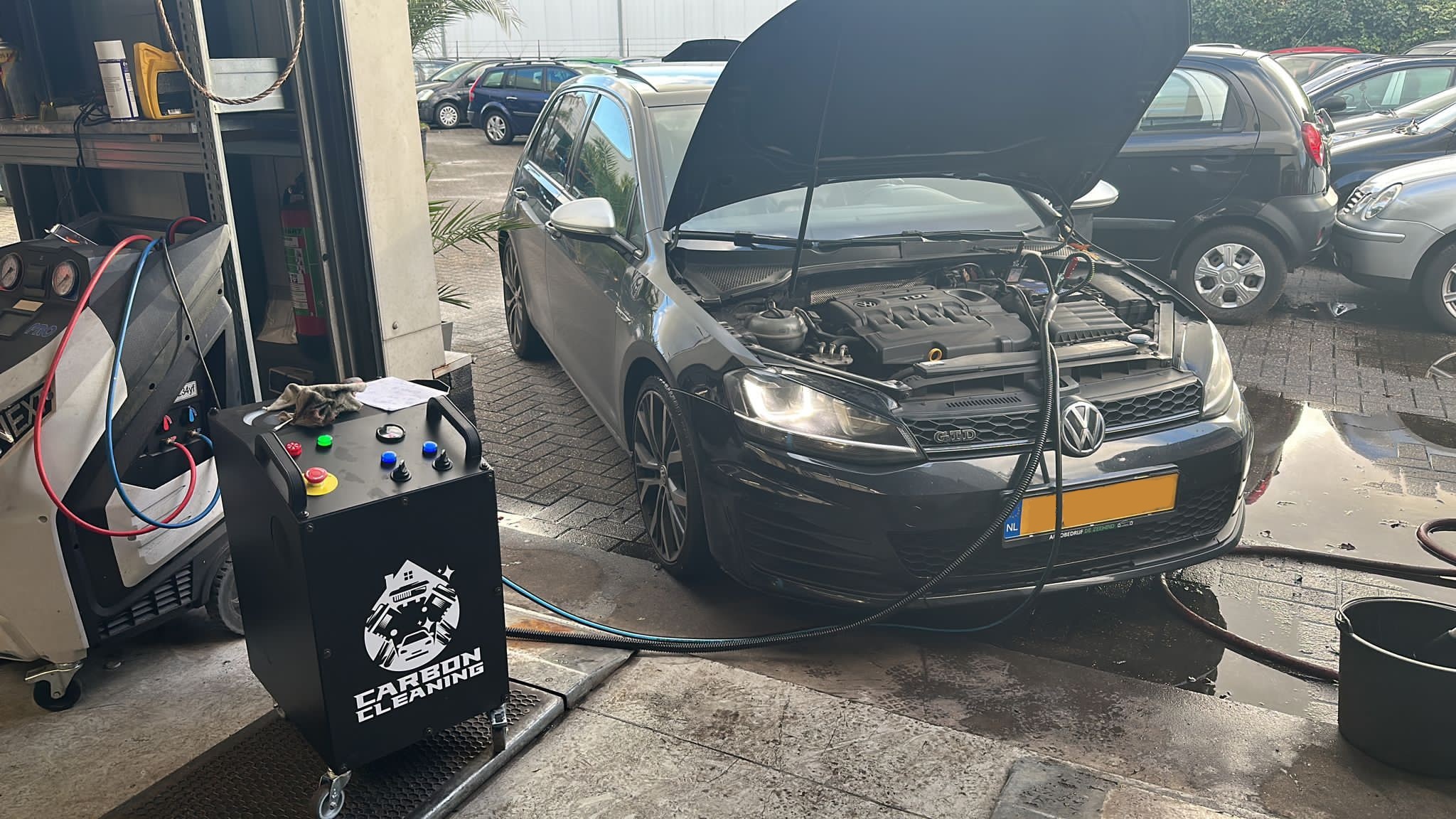 Carbon Cleaning Volkswagen Golf